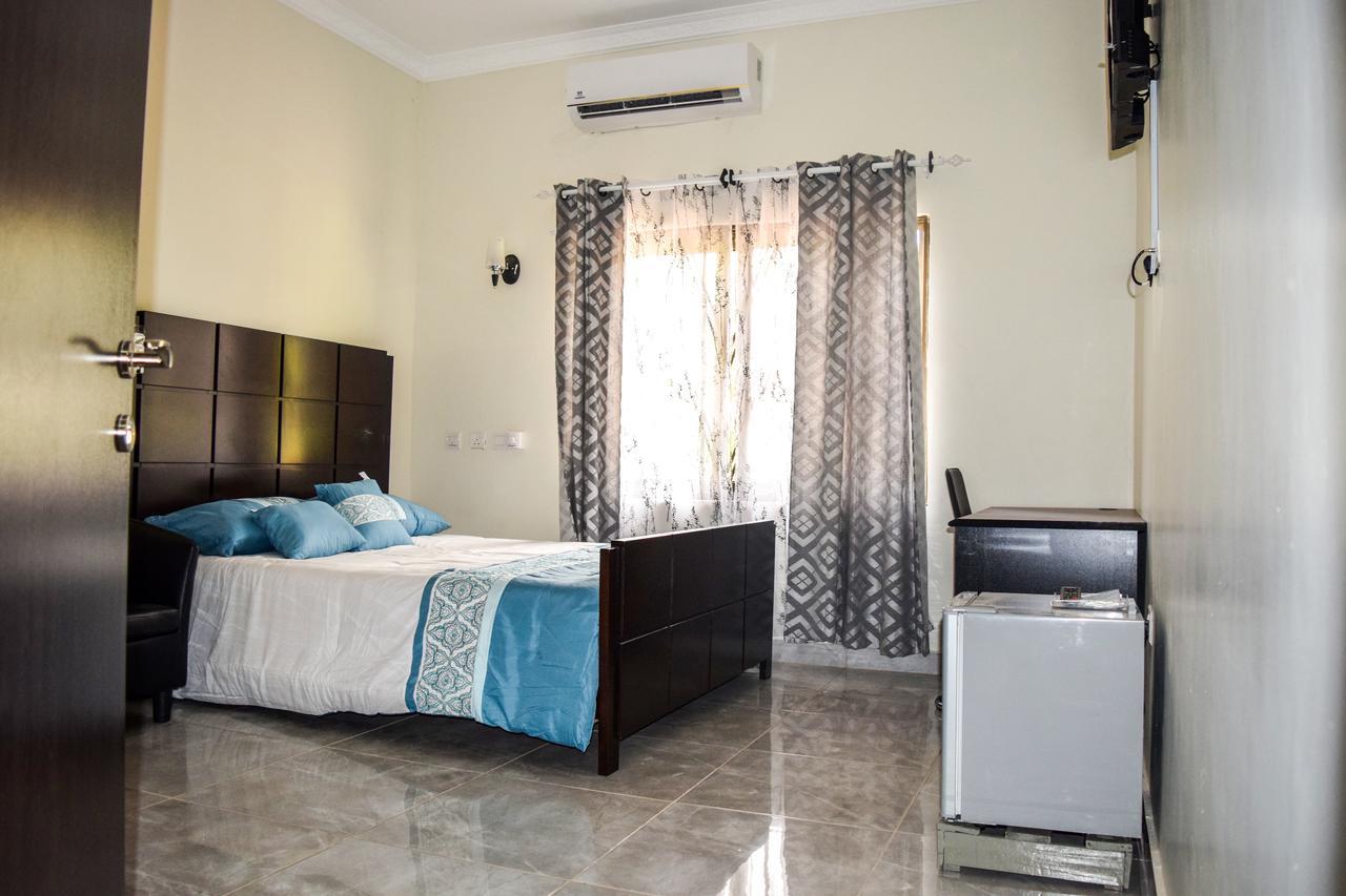 3A'S Guest House Akosombo Екстериор снимка