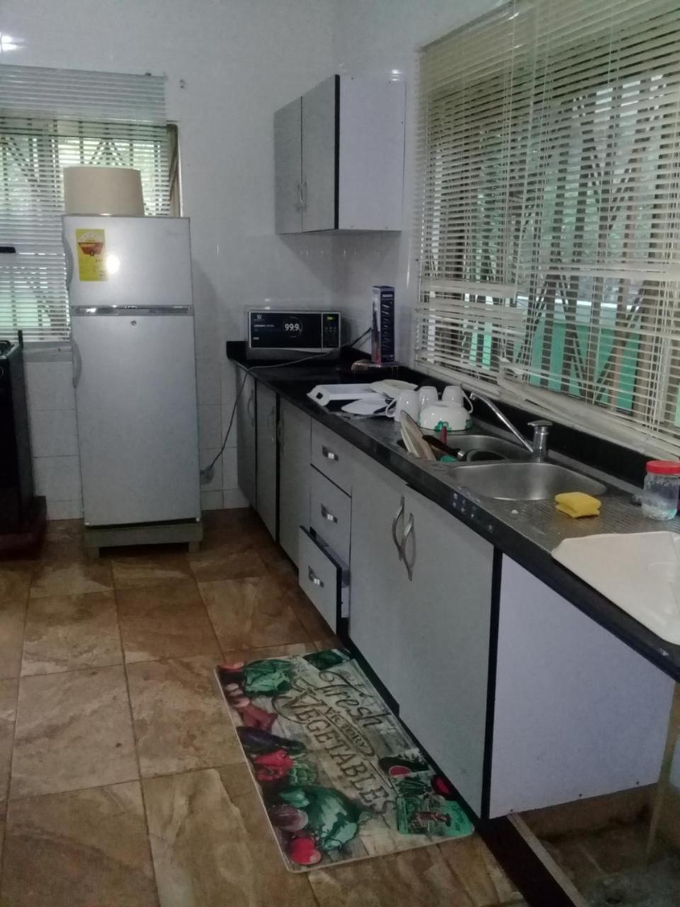 3A'S Guest House Akosombo Екстериор снимка