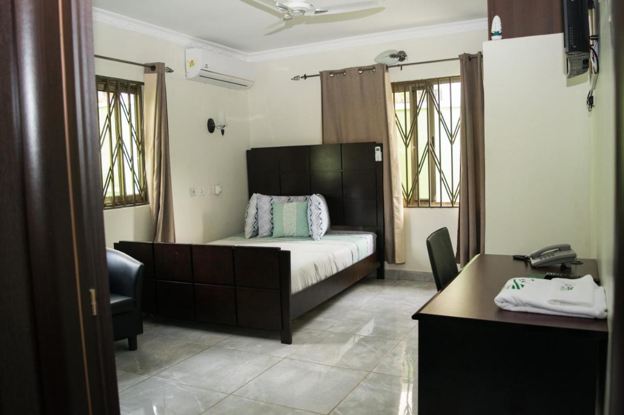 3A'S Guest House Akosombo Екстериор снимка