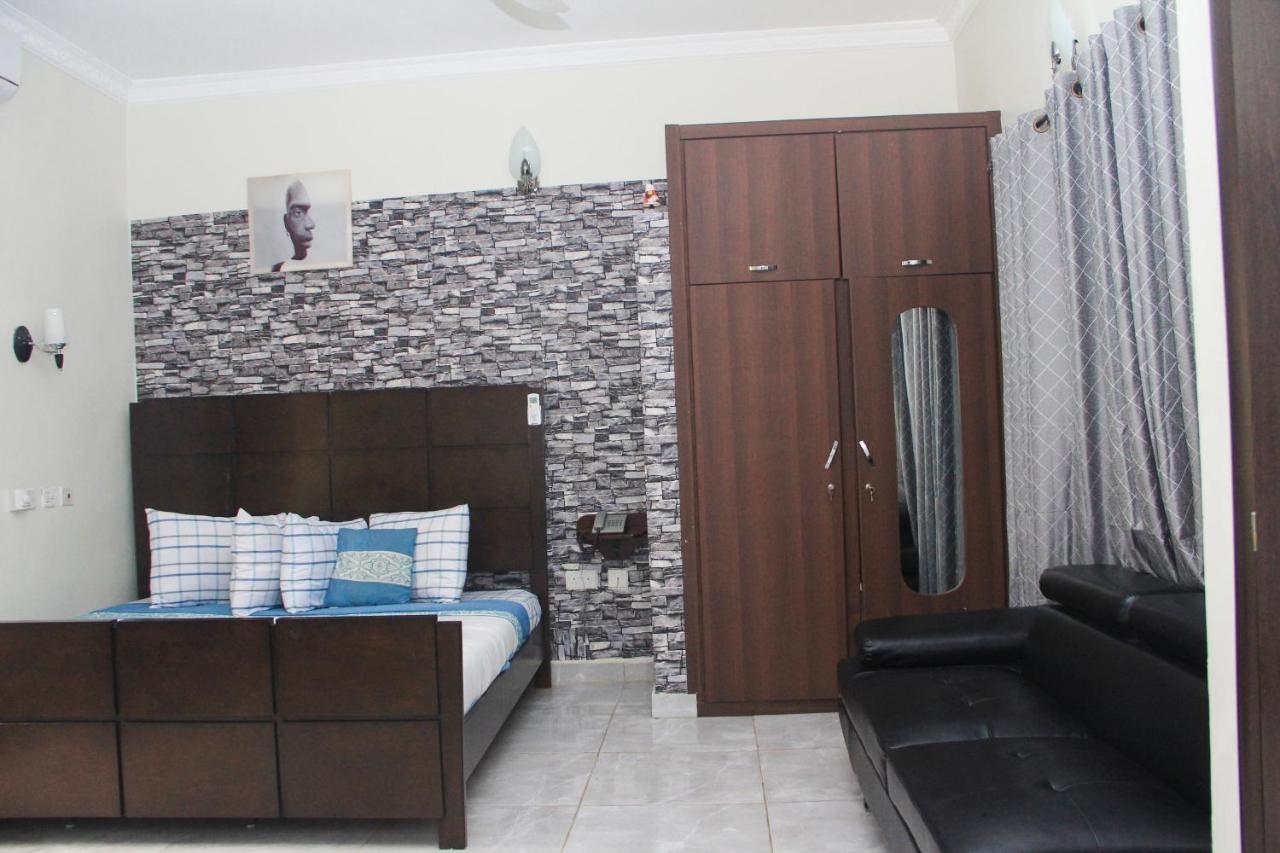 3A'S Guest House Akosombo Екстериор снимка