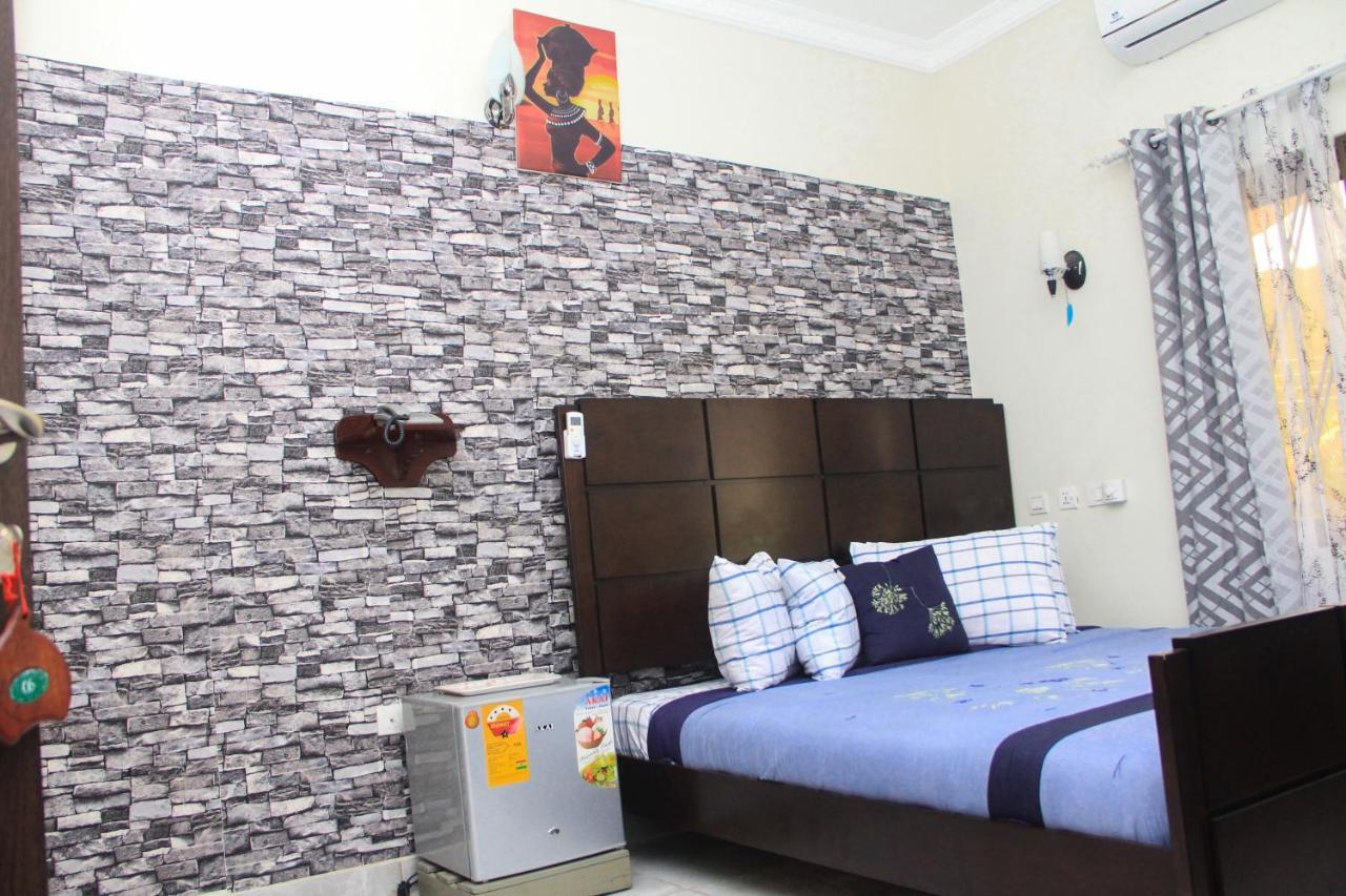 3A'S Guest House Akosombo Екстериор снимка