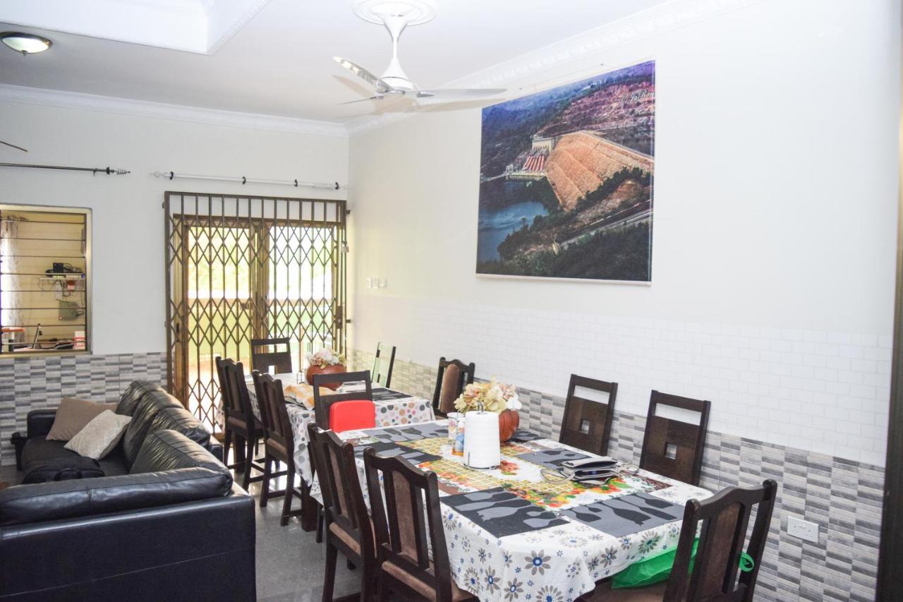 3A'S Guest House Akosombo Екстериор снимка